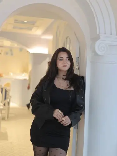 Mumbai Call Girl Avni 27 Years